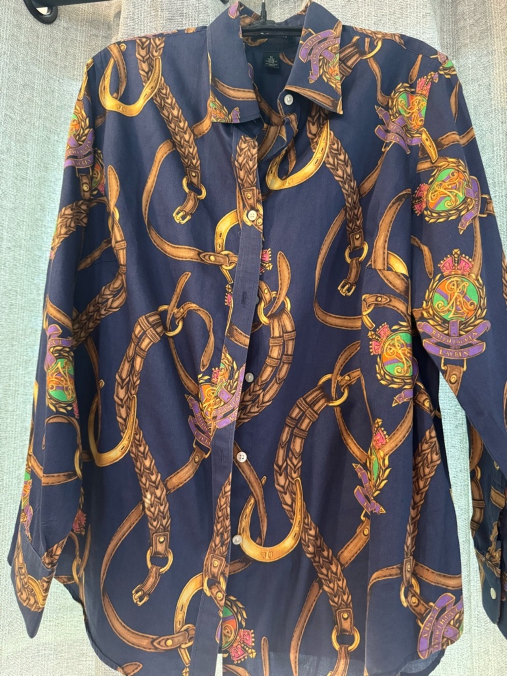 Men'Navy Long-Sleeve Shirt with Gold Chain Print